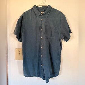 Men's Blue buttoned Shirt